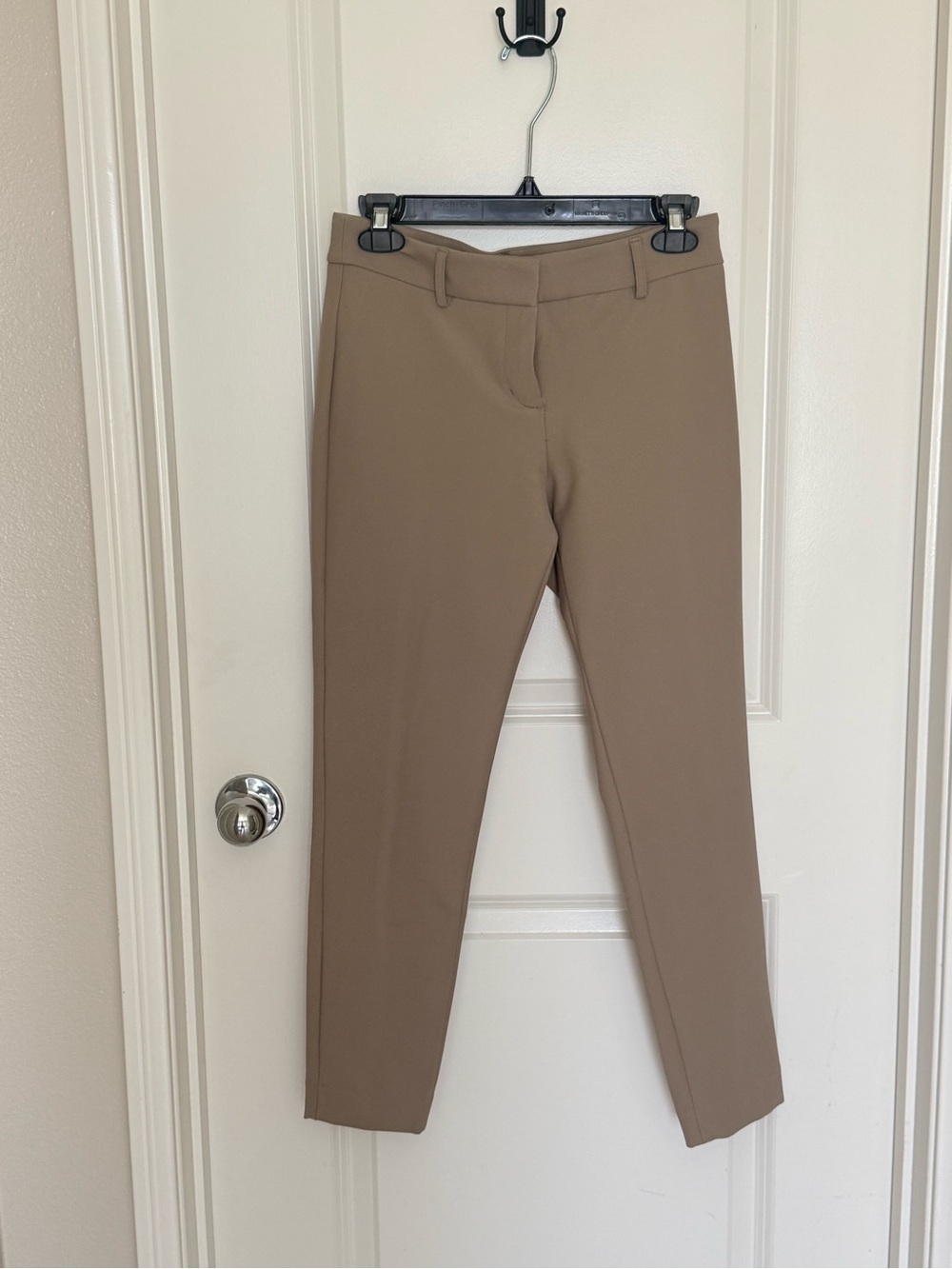 Express Women’s Classic Slim Ankle Pants - Taupe